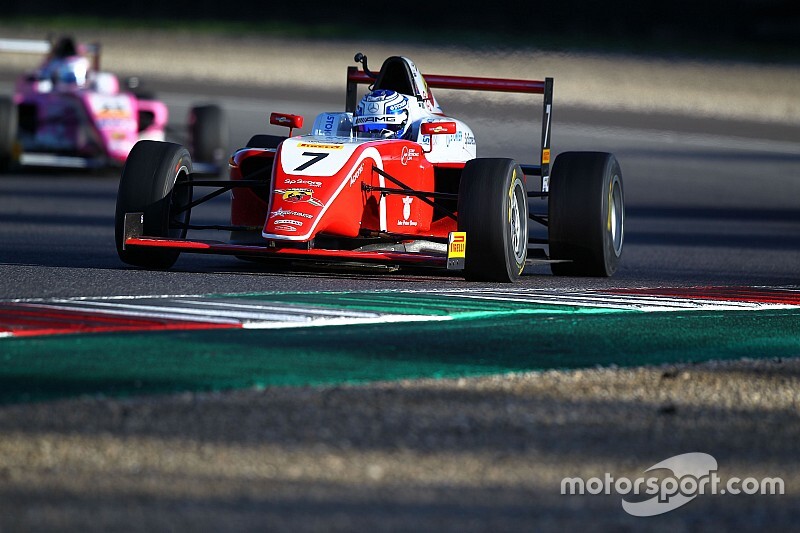 Mugello, Gara 1: Hauger e Petecof KO, ne approfitta Paul Aron