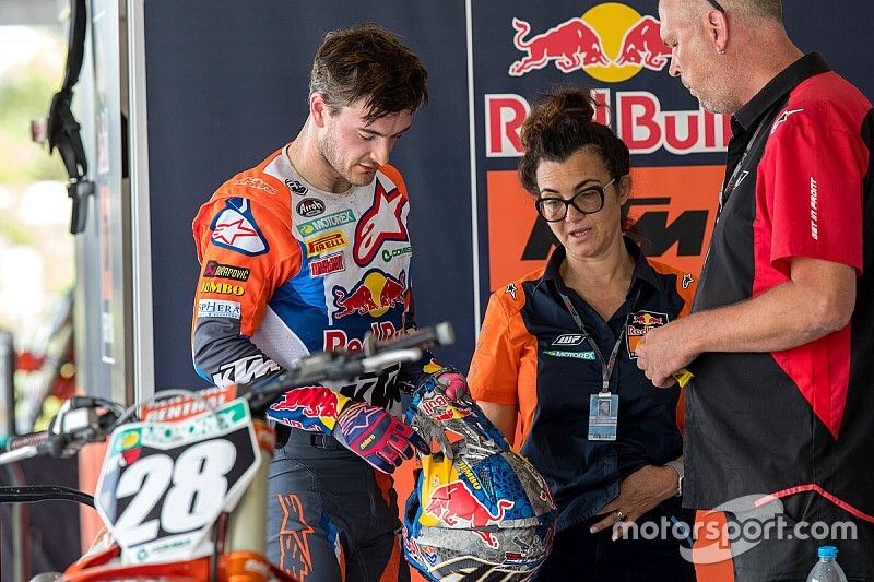 Interview: De ‘motorcross-moeder’ van Jeffrey Herlings
