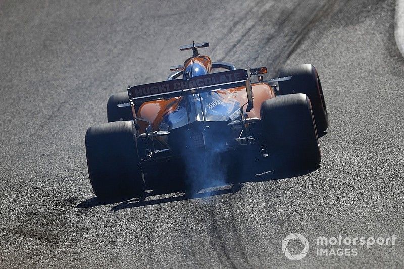 McLaren нашла причину поломки мотора Сайнса в Спа