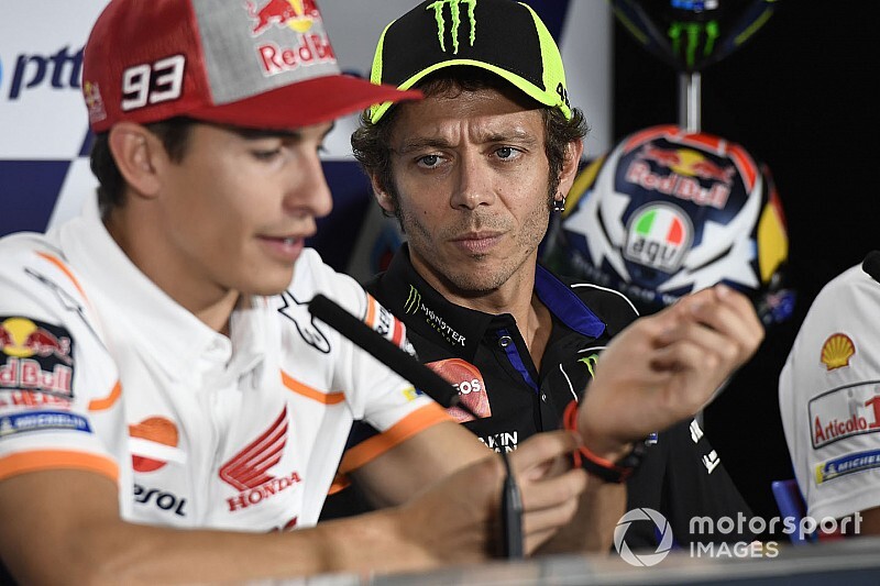 Video ¿Qué dijo Rossi en realidad sobre Márquez?