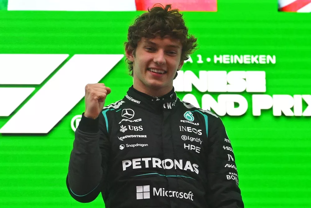 19歳アントネッリが涙の初優勝。史上最年少ハットトリックも達成