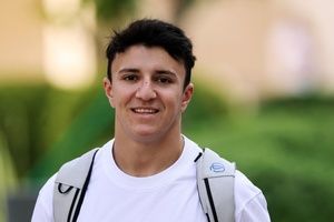 Resmi! Hadjar Gantikan Tsunoda di Red Bull pada F1 2026