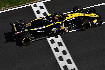 Sainz elogia a Renault por solucionar los problemas del viernes