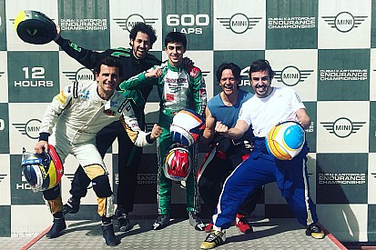 Alonso acaba las 24h de Dubai de karting en cuarta posición