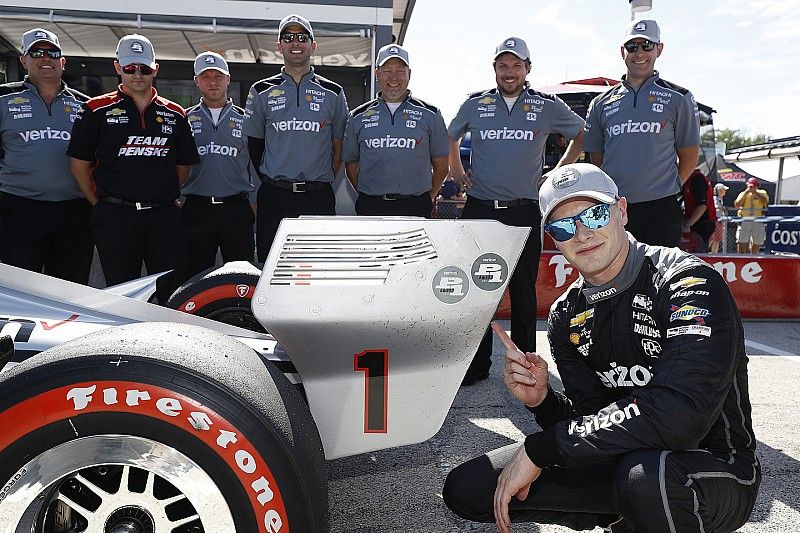 Ganador de la pole Josef Newgarden, Team Penske Chevrolet