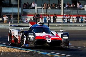 Le Mans 24h: Toyotas a lap clear after four hours