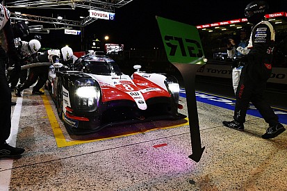 Le Mans 24 Saat: Alonso'nun umutları, Buemi'nin cezası ile yara aldı
