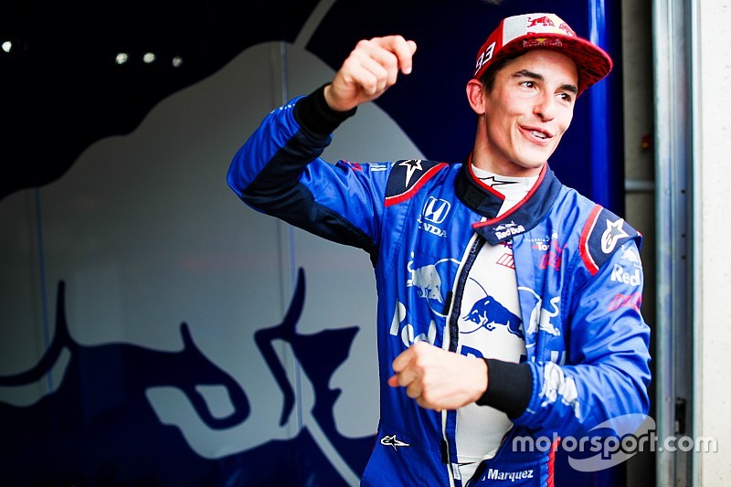 马奎兹完成“超级惊人”F1赛车初体验