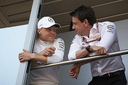 Wolff over zege van afgeschreven Bottas: “Hij is helemaal terug”