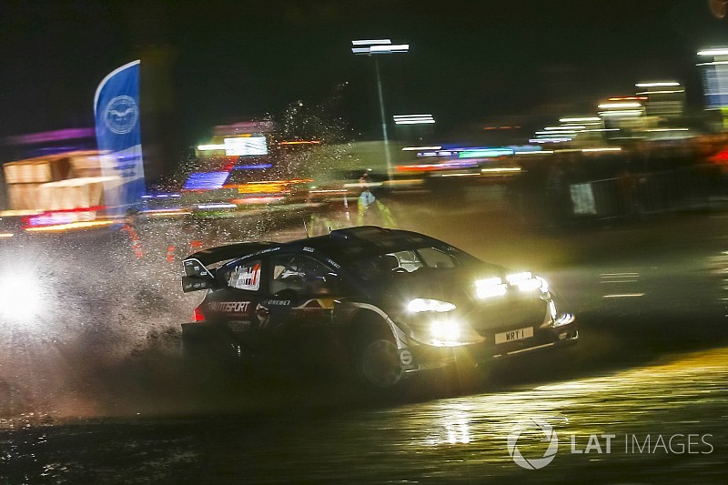 Gran Bretagna, PS15: la nebbia sconvolge la classifica. Ogier fora ma è 2°!