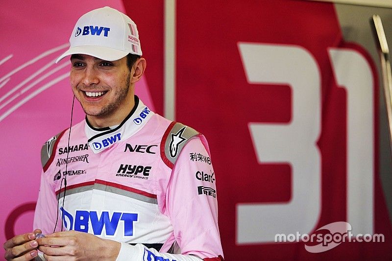 Ocon: "Mercedes tiene un ojo puesto en mí este año"