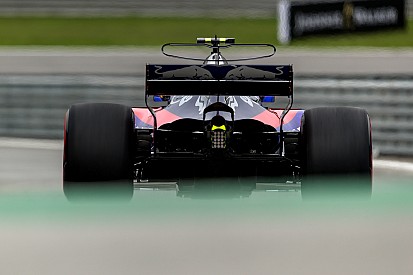 Toro Rosso apresenta novo carro em Barcelona