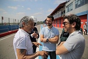Lucchinelli: “Viñales es como Márquez, pero habla menos”
