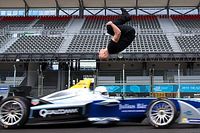 Video, così la Formula E si dà anche al… salto in lungo!