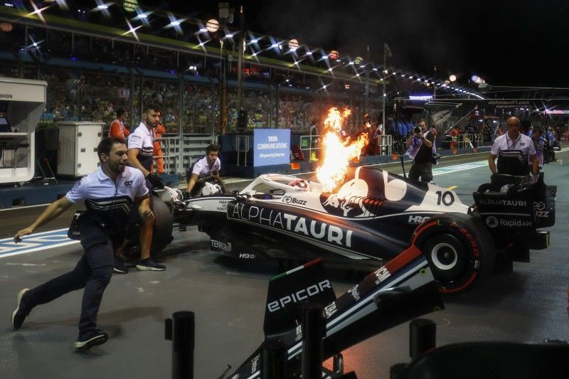 Feuer bei Pierre Gasly: "Bin noch nie so schnell aus dem Auto raus"