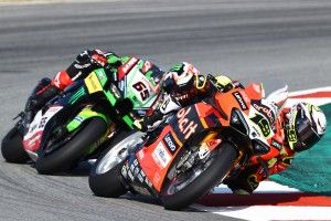 "Spielchen" bei der WSBK in Barcelona: Rea und Bautista duellieren sich erneut