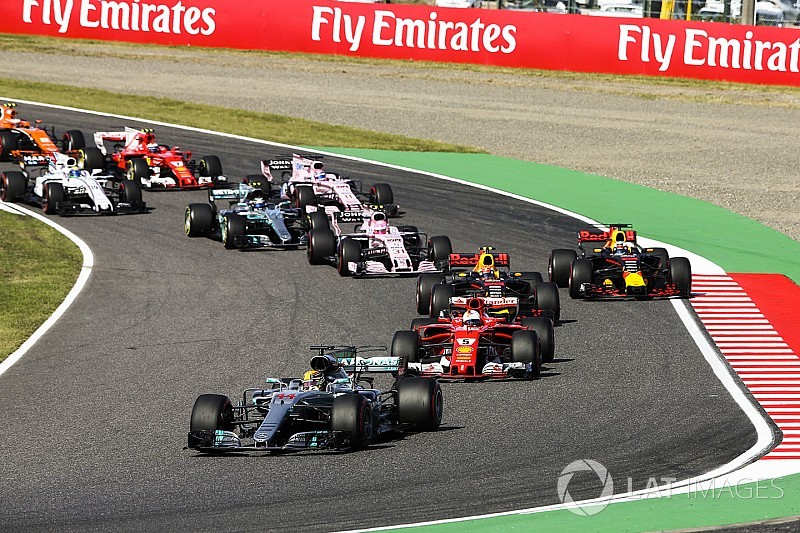 オイル燃焼は”環境に優しいF1エンジン”と逆行!? レッドブルが批判