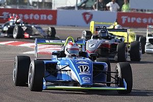 Moisés de la Vara inicia con buen paso en la USF2000