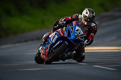 Slecht weer gooit programma Isle of Man TT hevig overhoop