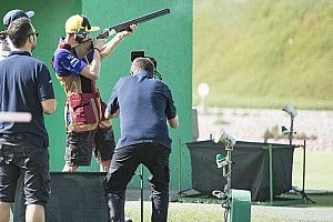 Rossi y Al-Attiyah practican el tiro en Qatar