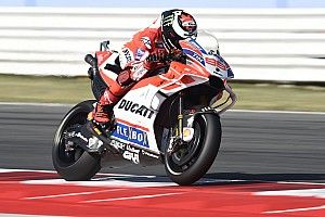Lorenzo apoyaría a Dovizioso si está en juego el título