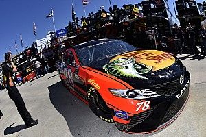 Truex tops opening Las Vegas practice