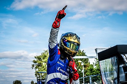 Шварцман стал чемпионом Toyota Racing Series