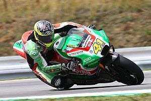 Espargaró: “Asumo toda la culpa, pero hay que cambiar la regla del cambio de moto”