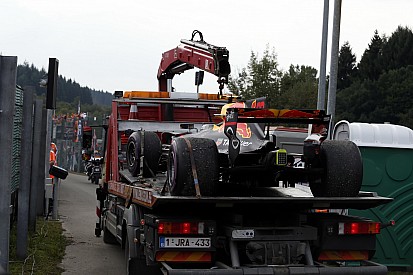 Horner clama contra Renault por sus motores