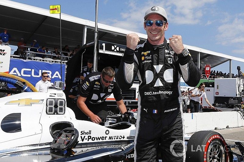 Il poleman Simon Pagenaud, Team Penske Chevrolet