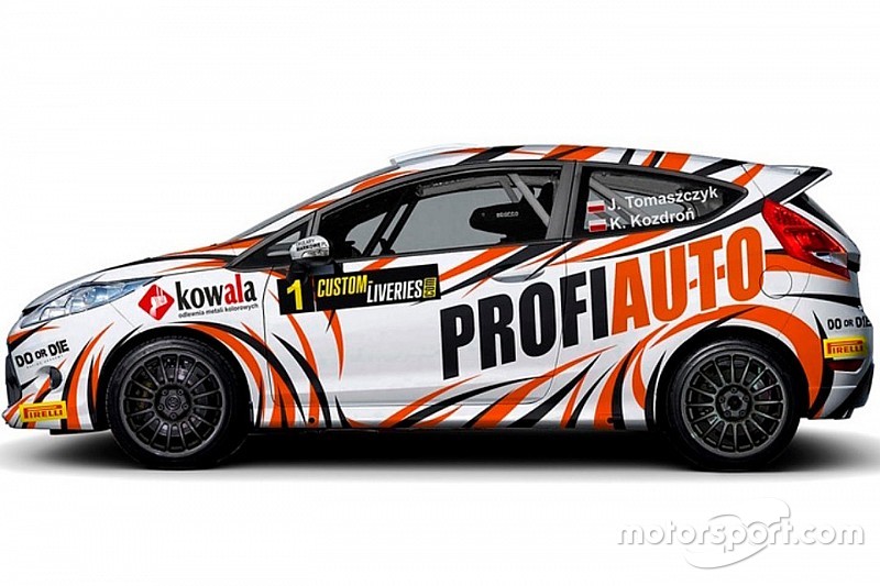 Jerzy Tomaszczyk sulla Ford Fiesta R2 del Castrol Ford Team Türkiye a Zlín
