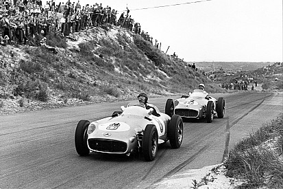Leestip voor de F1-loze periode: 'Zandvoort' door Koen Vergeer
