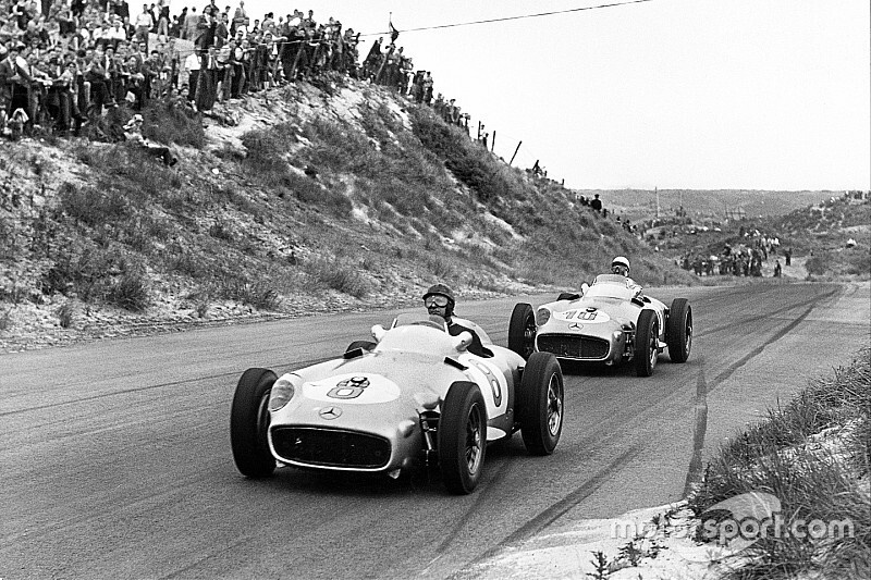 Leestip voor de F1-loze periode: 'Zandvoort' door Koen Vergeer