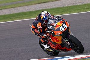 Oliveira e la KTM centrano la prima pole in Moto2 in Argentina
