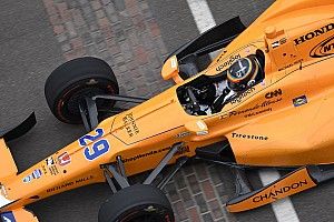Как это было: исторические тесты Алонсо в IndyCar в фотографиях