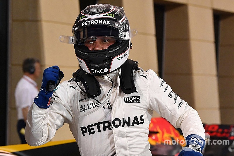 GP Bahrain: Bottas rebut pole perdana, Mercedes 1-2