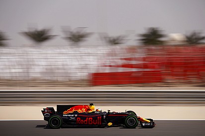 Bahrain F1 test: Ricciardo leads Hamilton on first morning