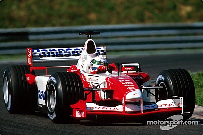Los 50 pilotos con más carreras sin sumar puntos