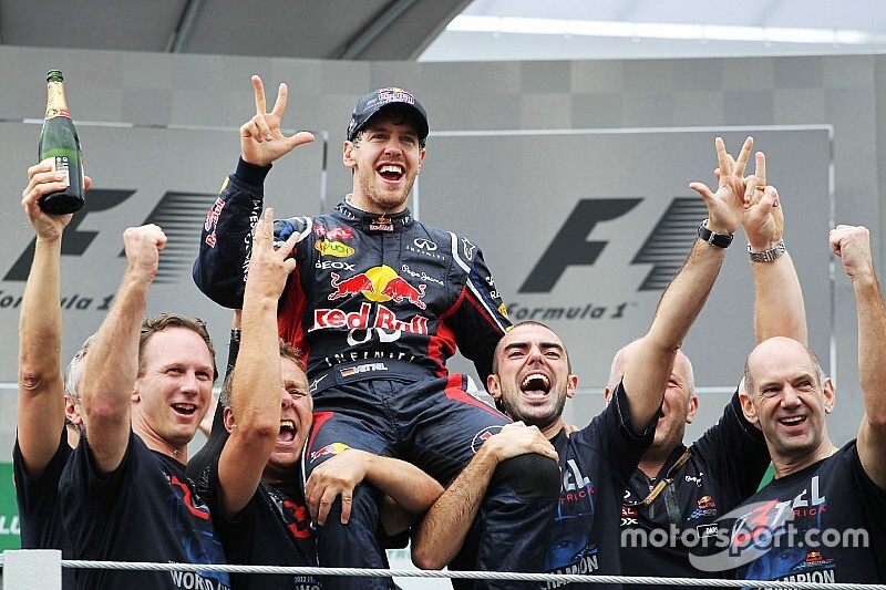 Verstappen: "Küçükken Vettel'in galibiyetlerini izlerdim"