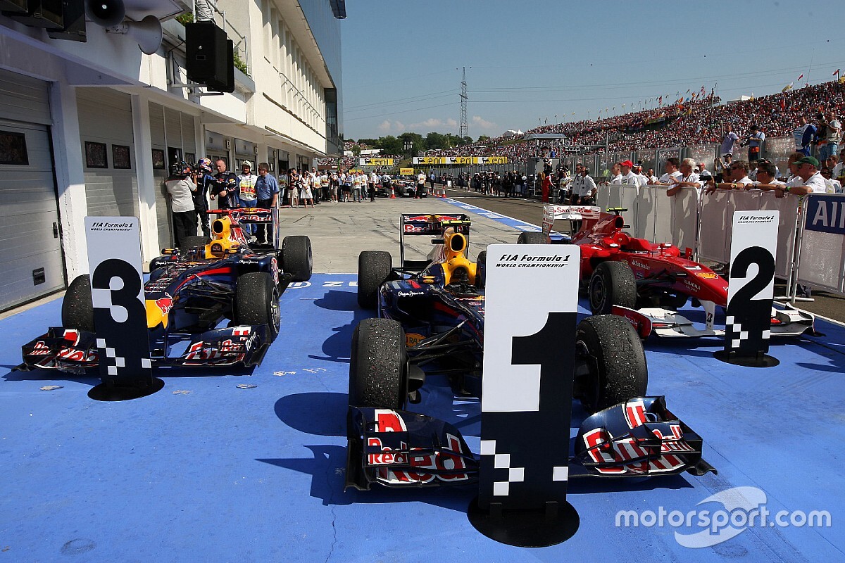 Newey, Vettel ve Webber'in sürüş tarzını karşılaştırdı