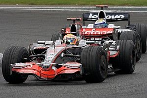 Hamilton elismeri, viharos időszakot élt meg a McLarennél