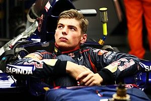 Marko sprak anderhalf uur met 16-jarige Verstappen: "Dacht direct aan F1"
