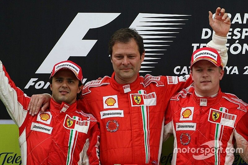 Podium: race winner Kimi Raikkonen with Felipe Massa, Lewis Hamilton and Aldo Costa, Scuderia Ferrar