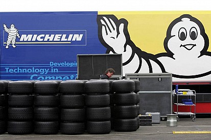 Michelin, yeni kurallarla F1'e dönüşü gözden geçiriyor