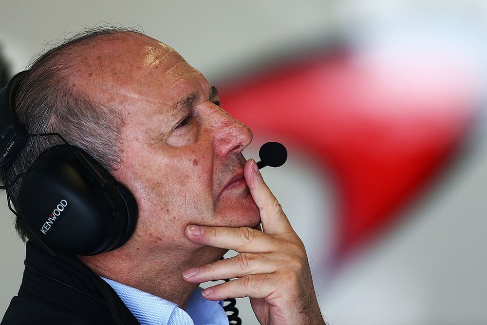 Ron Dennis elárulta, szerinte ki a bajnoki cím fő esélyese