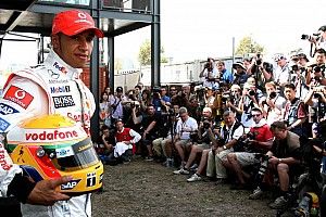 Ma van 12 éve, hogy a McLaren leigazolta Lewis Hamiltont