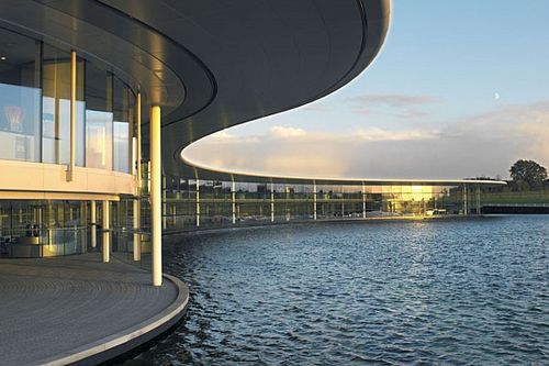 McLaren vende su f&aacute;brica de F1 en m&aacute;s de $230 millones de d&oacute;lares