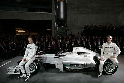 Galería: 10 años de la presentación de Mercedes en F1