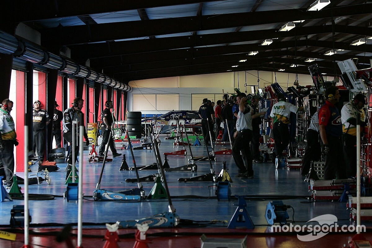 NASCAR remains on hiatus as N.C. governor extends order