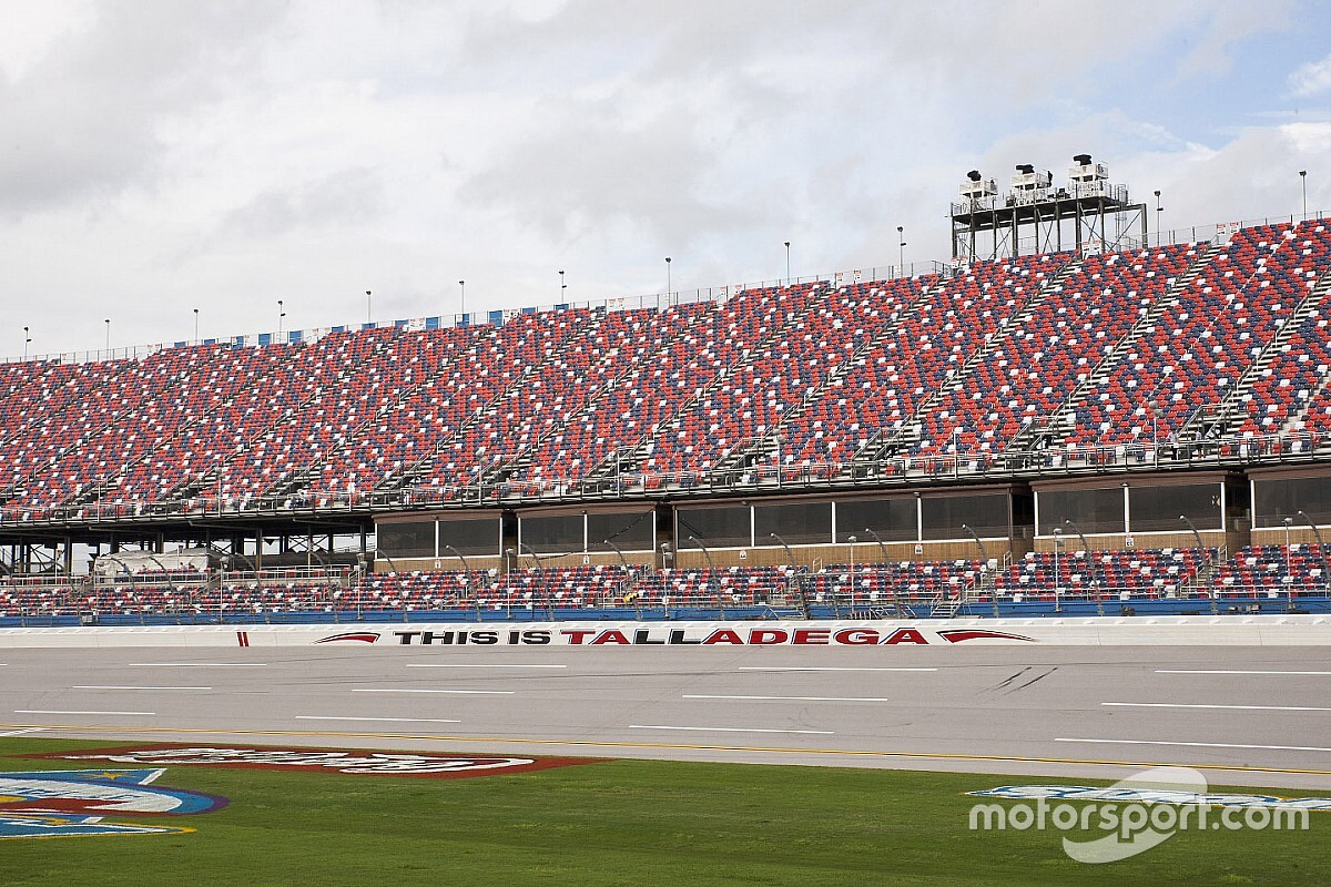 Landon Huffman earns first eNASCAR win at virtual Talladega